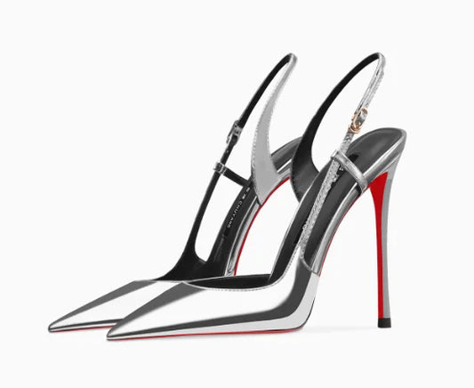 New silver patent leather flat buckle sandals with pointed edges and slim heels, stylish and stylish, worn in the backless style