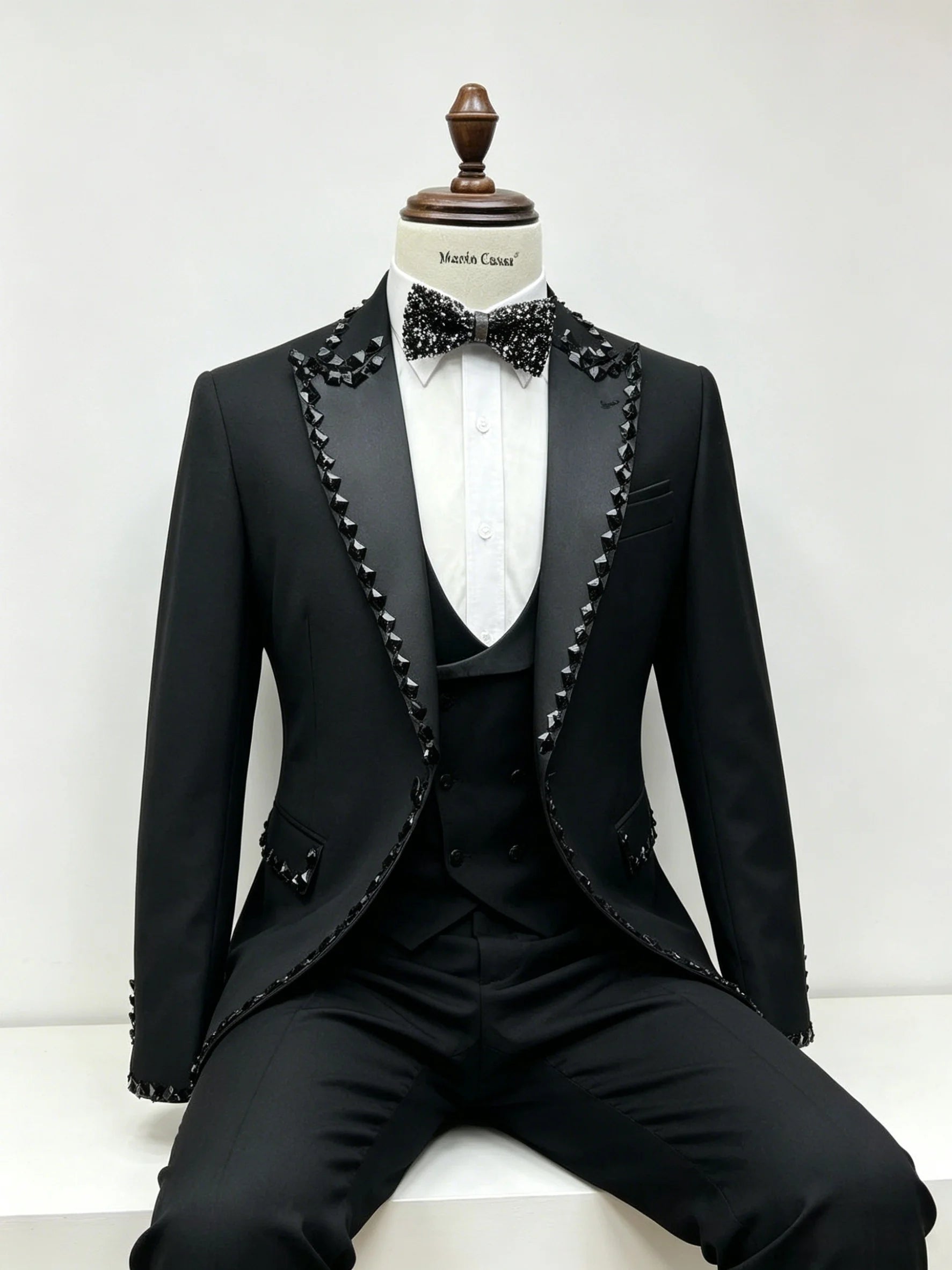 Black Men Suits Set 3 Pieces BlazerVest Pant Crystals Prom Groom Wedding Tuxedos Tailored Made Formal Office Jacket Outfit