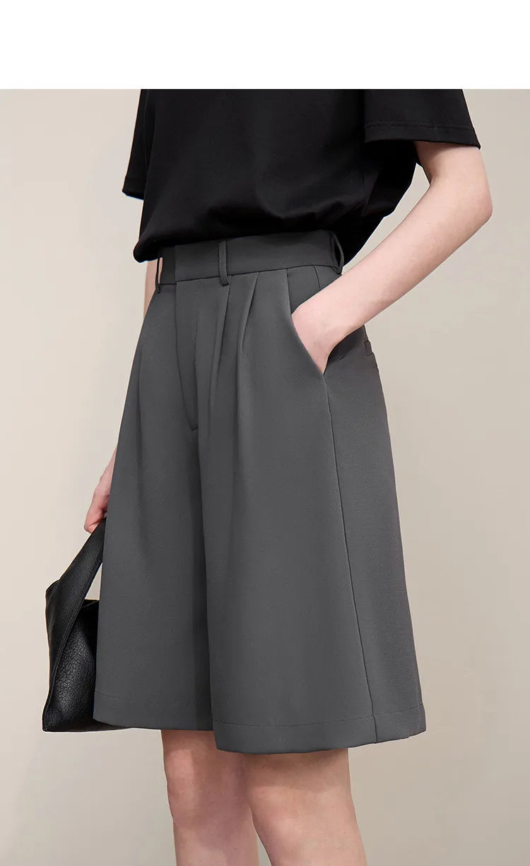 Amii Women's Shorts 2026 Summer New Commuter Versatile Pleated Loose Pants Women's Wide-leg Casual Five-point Pants 12622017