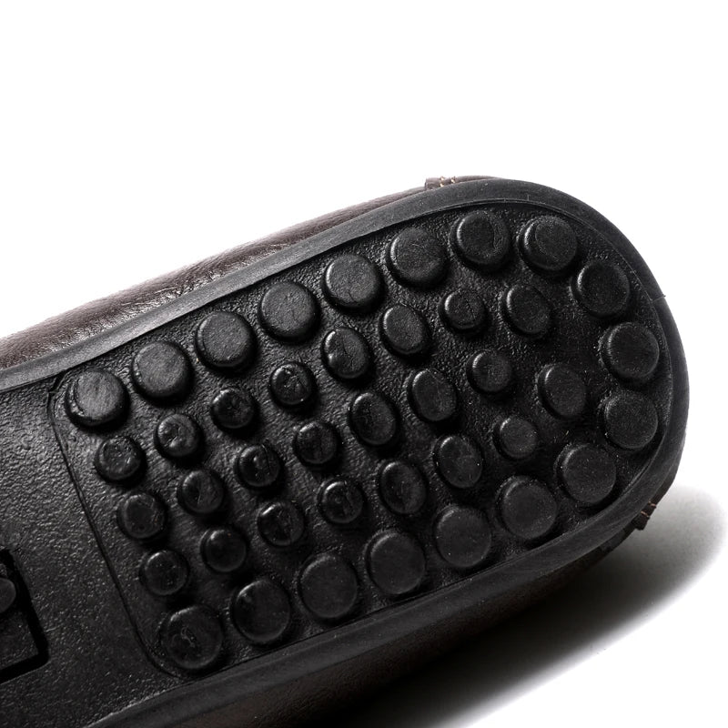 In 2025, the new men's casual soybean shoes are fashionable and versatile, and men's work shoes is black and brown  size 39-46.