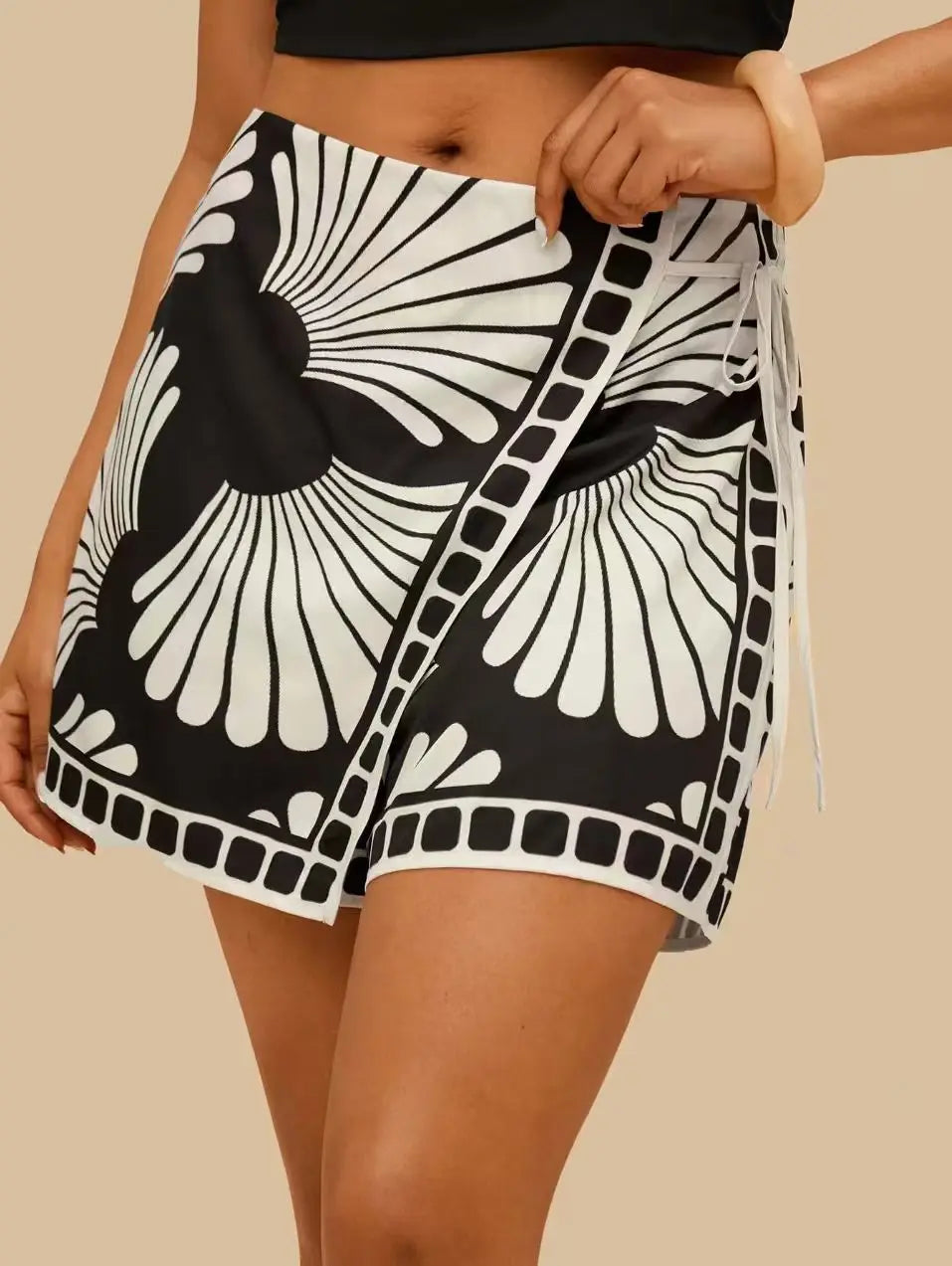Women's Fashion Minimalist Shorts Tropical Vacation Elegant Casual Printed High Waist Shorts Spring Summer Beach Daily Pants