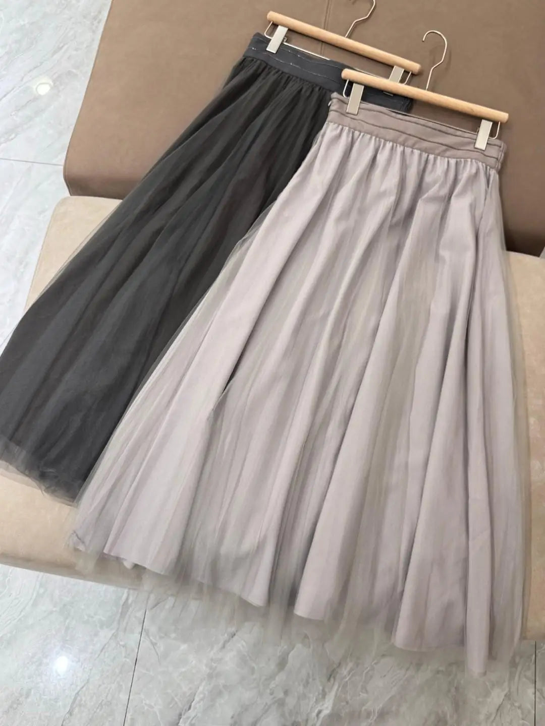Fashionable versatile elegant women's mid length skirt