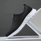 2026 New Shoes Men Loafers Light Walking Breathable Summer Comfortable Casual Shoes Men Sneakers Zapatillas Hombre Plus