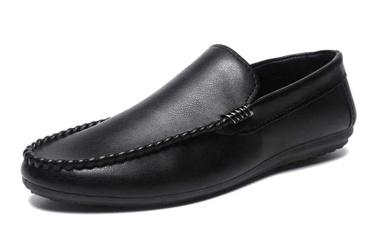 In 2025, the new men's casual soybean shoes are fashionable and versatile, and men's work shoes is black and brown  size 39-46.