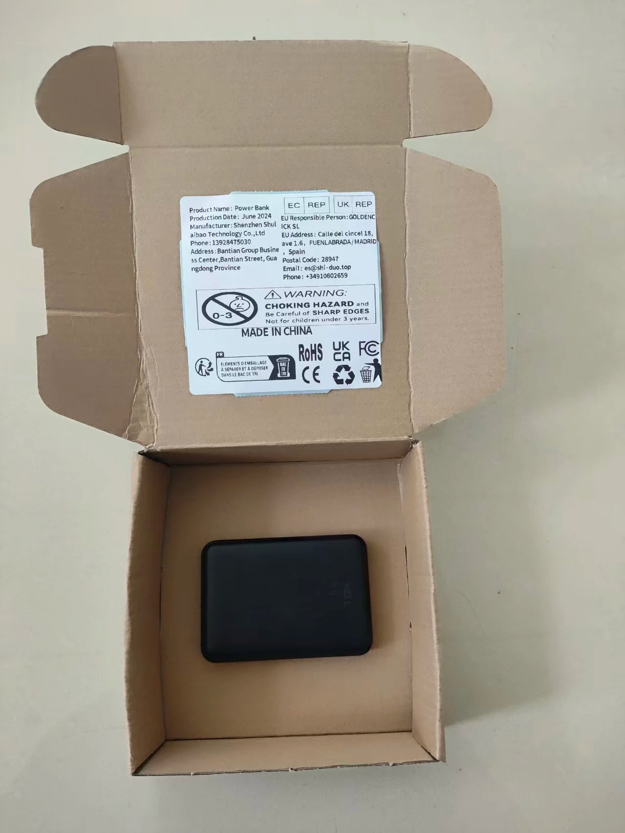 For IPhone 15 16 Pro Max XIAOMI 20000mAh Power Bank with Built-in USB-C Cable 3-Port Fast Charging Dual Input/Output