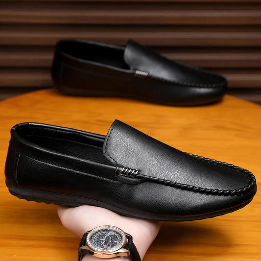 In 2025, the new men's casual soybean shoes are fashionable and versatile, and men's work shoes is black and brown  size 39-46.