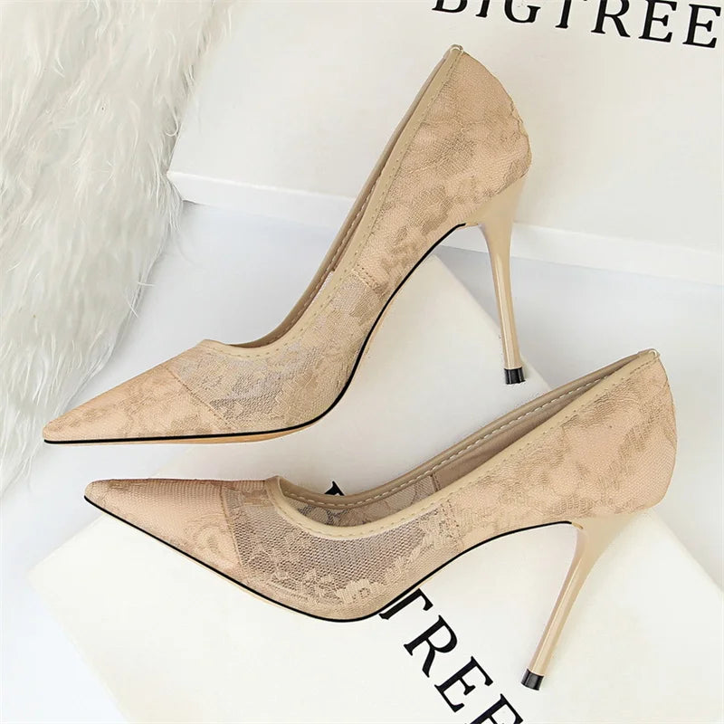 2024 Black Flower Lace Mesh Pumps Women Pointed Toe Shallow Fashion Party Single Shoes Show Thin High Heel Office Shoes
