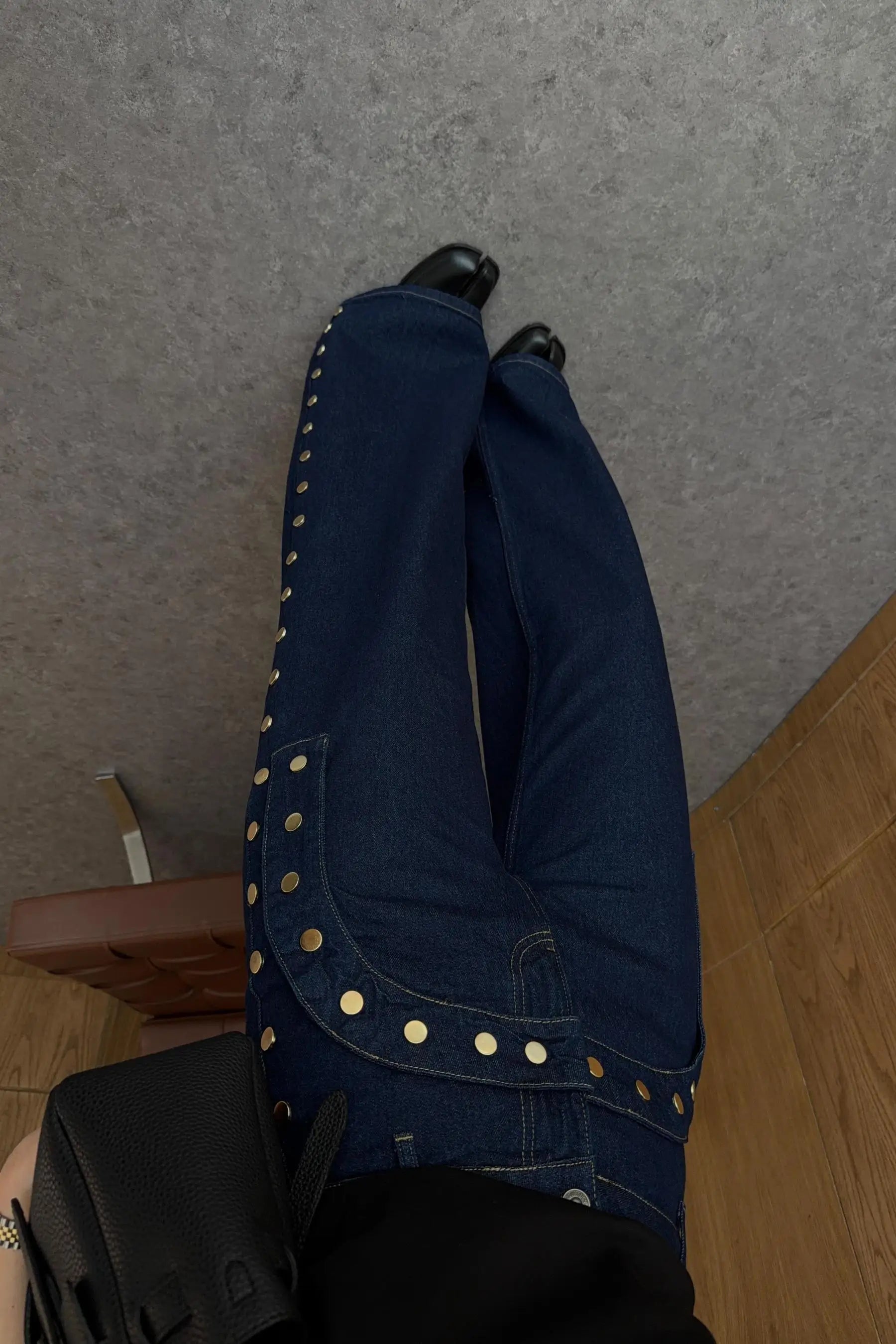 KT 2026 New Women's Dark Blue Wide Leg Jeans Gold Studded Detail High Waist Pocket Decorative Denim Pants
