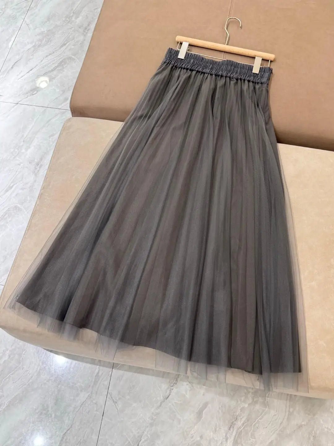 Fashionable versatile elegant women's mid length skirt