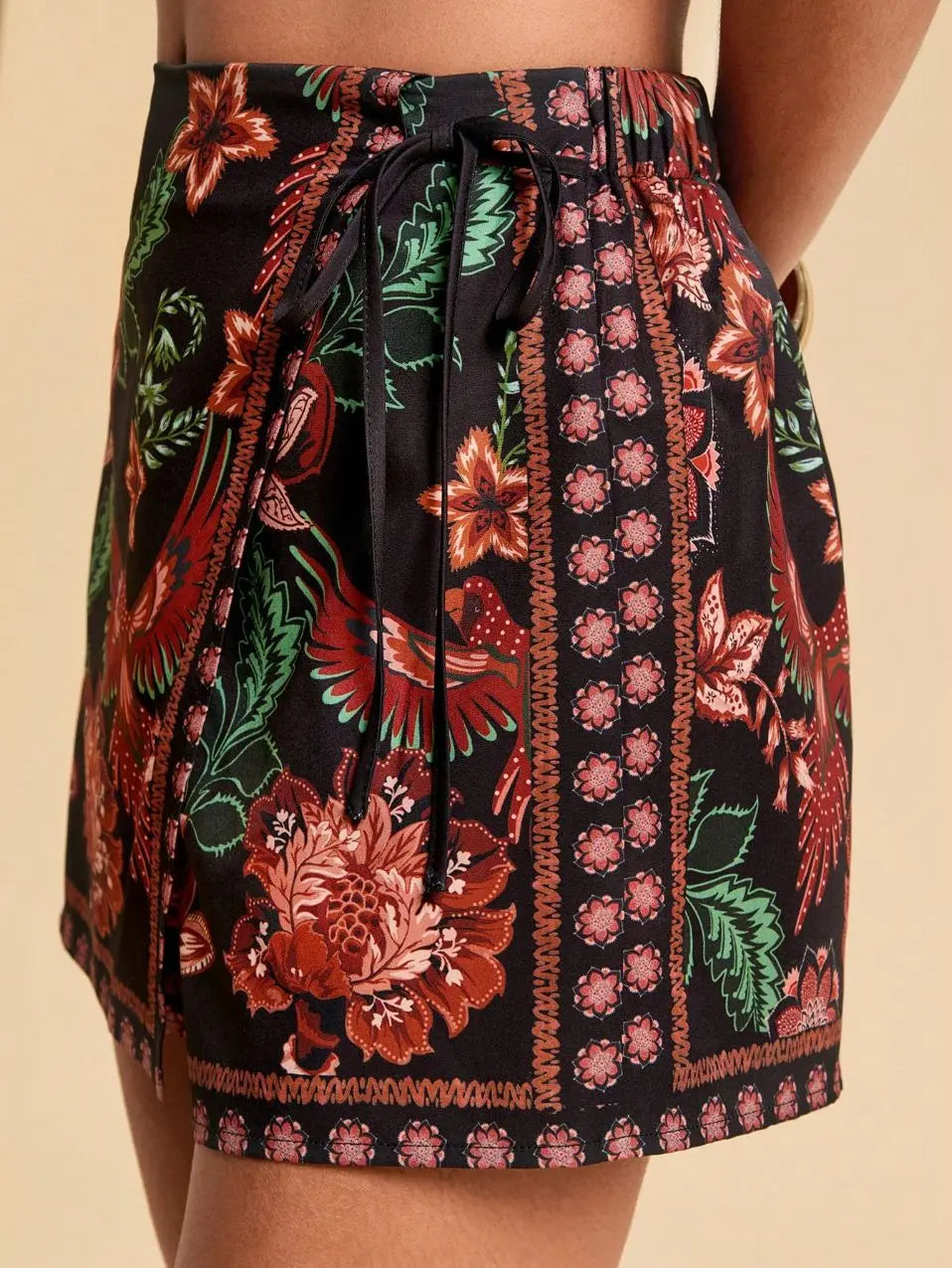 Women's Fashion Minimalist Shorts Tropical Vacation Elegant Casual Printed High Waist Shorts Spring Summer Beach Daily Pants