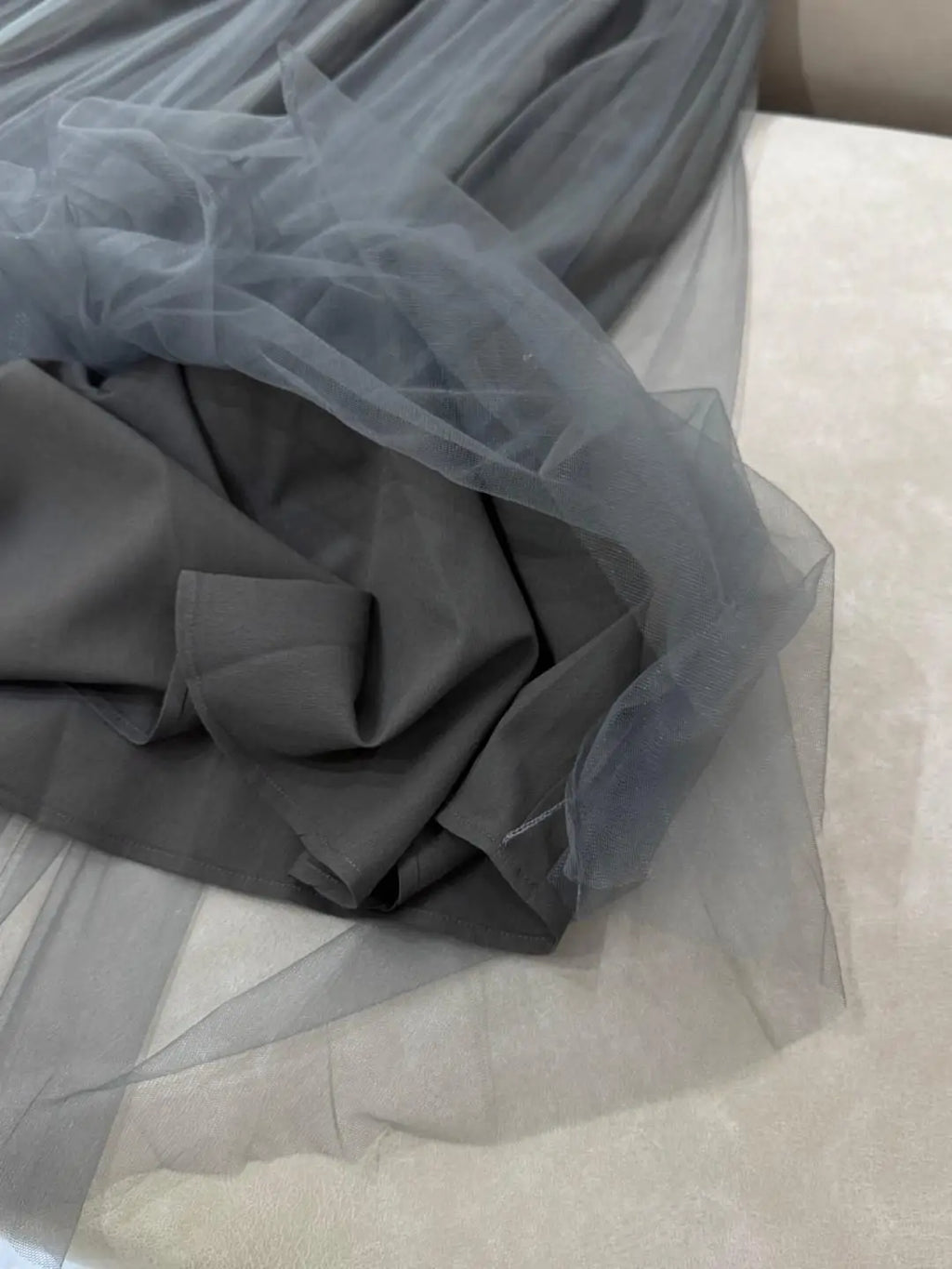Fashionable versatile elegant women's mid length skirt