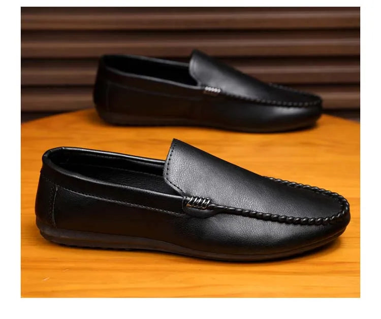 In 2025, the new men's casual soybean shoes are fashionable and versatile, and men's work shoes is black and brown  size 39-46.