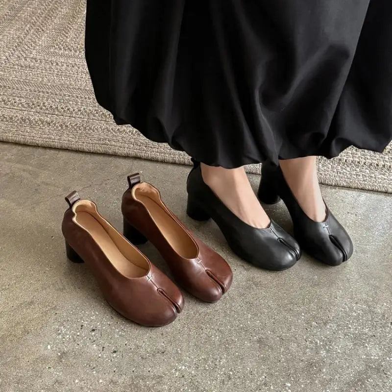 Elegant Thick High Heel Tabi Shoes Women Summer 2026 Comfort Pu Leather Designer Split Toe Pumps French Retro Sandals for Women