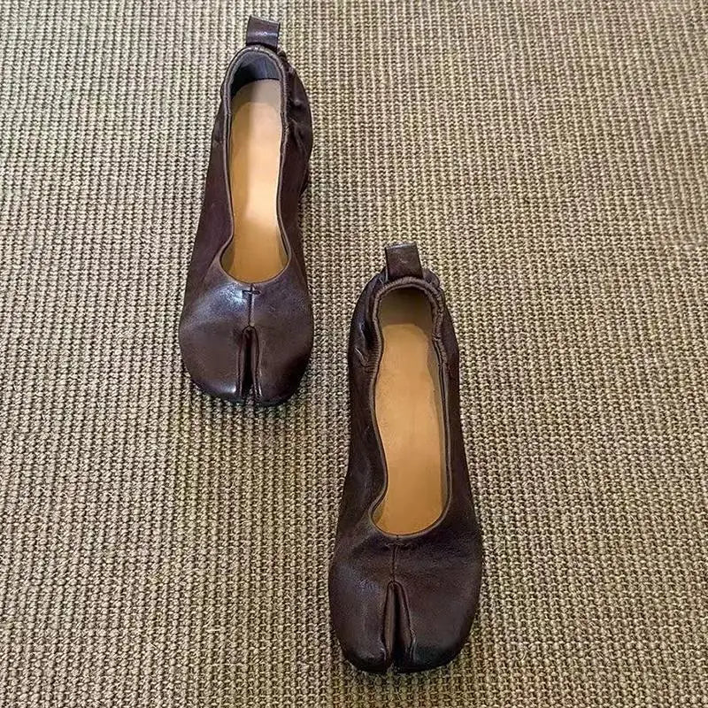 Elegant Thick High Heel Tabi Shoes Women Summer 2026 Comfort Pu Leather Designer Split Toe Pumps French Retro Sandals for Women