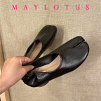 Tabi Shoes Women Slip on Casual Loafers Chunky Heel Shoe Soft Moccasins New Fashion Split Toe Shoes Zapatos De Mujer
