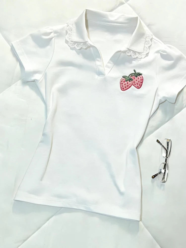 Sweet Design Patchwork Lace Slim T-Shirts Women Casual Kawaii Strawberry Embroidery Polo Collar Tees Fashion Lovable Clothes