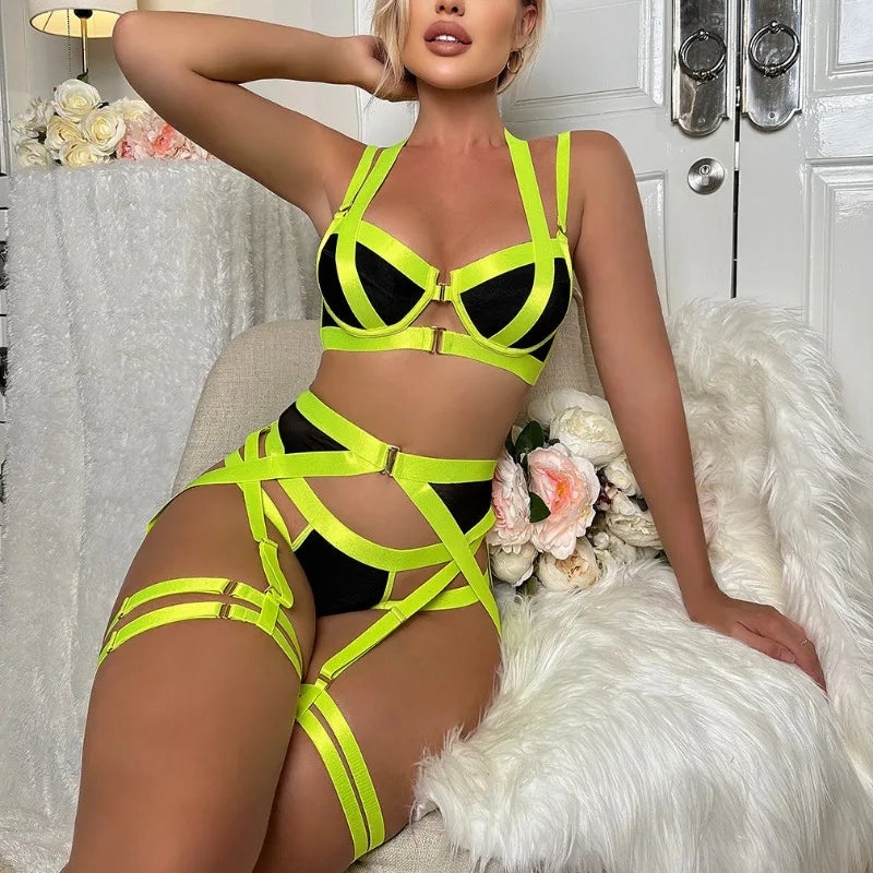 Toucheart Strap Cross Sexy Lingerie Body Shaping Separates Set Women Solid Color Sexy Hollow Out Underwear Metal Sheet Bra Set