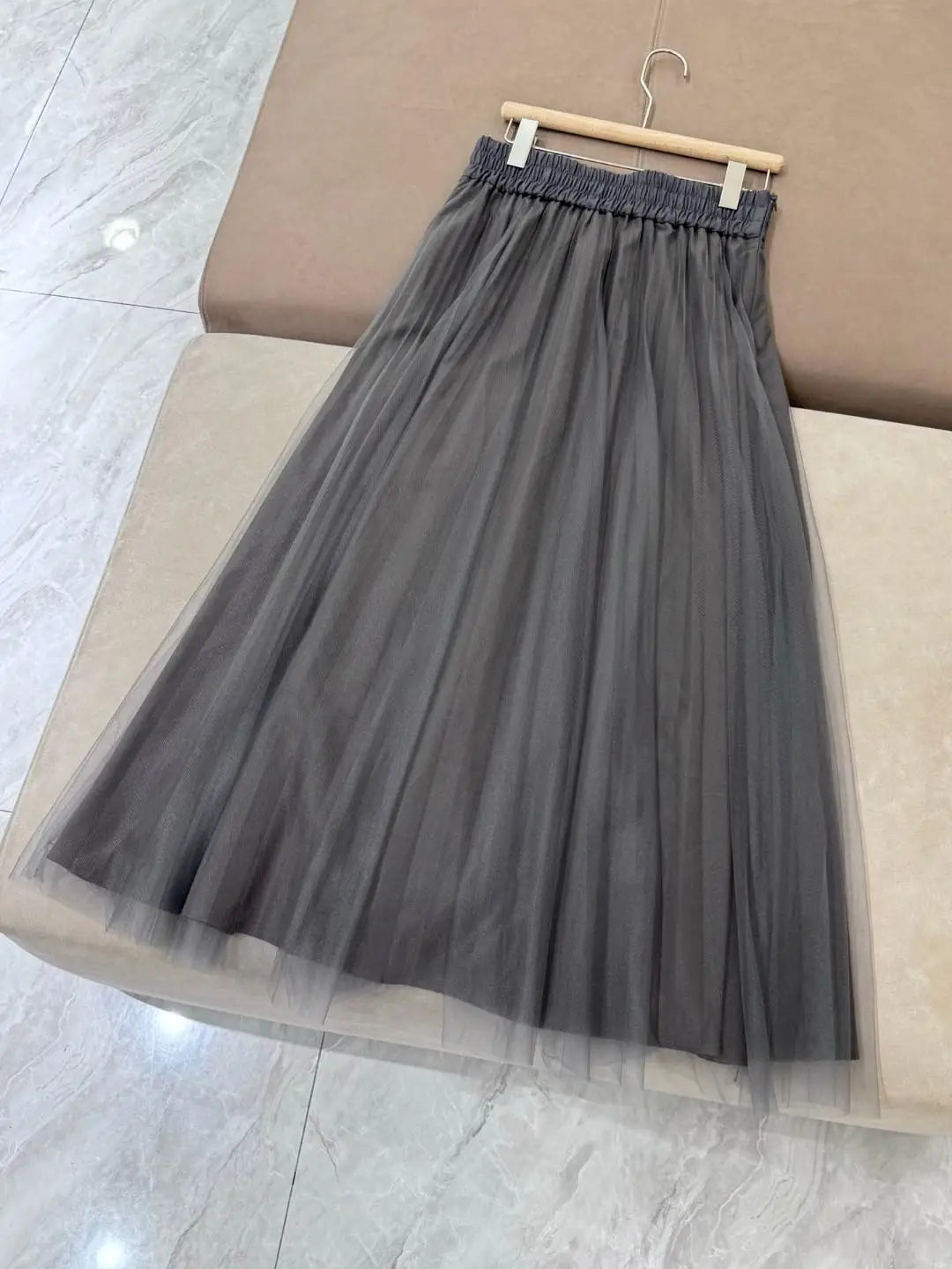 Fashionable versatile elegant women's mid length skirt