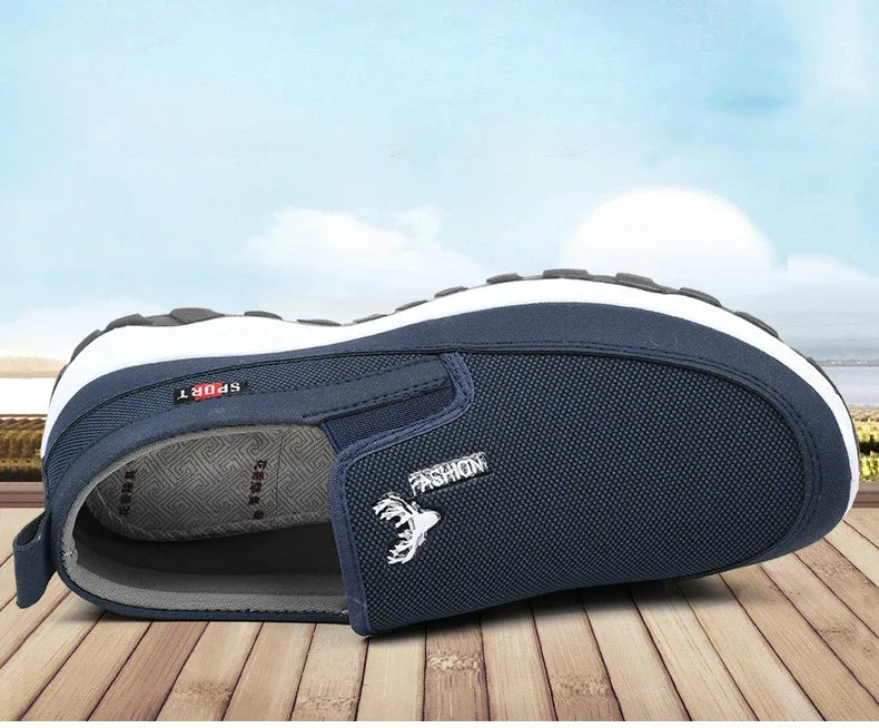 New autumn men's cloth shoes Mesh Breathable Non-Slip Loafers Casual Soft Sole Vulcanized Shoes Comfortable Sneakers Zapatos