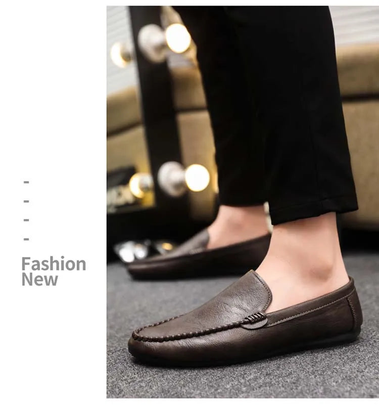 In 2025, the new men's casual soybean shoes are fashionable and versatile, and men's work shoes is black and brown  size 39-46.