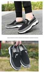 New autumn men's cloth shoes Mesh Breathable Non-Slip Loafers Casual Soft Sole Vulcanized Shoes Comfortable Sneakers Zapatos