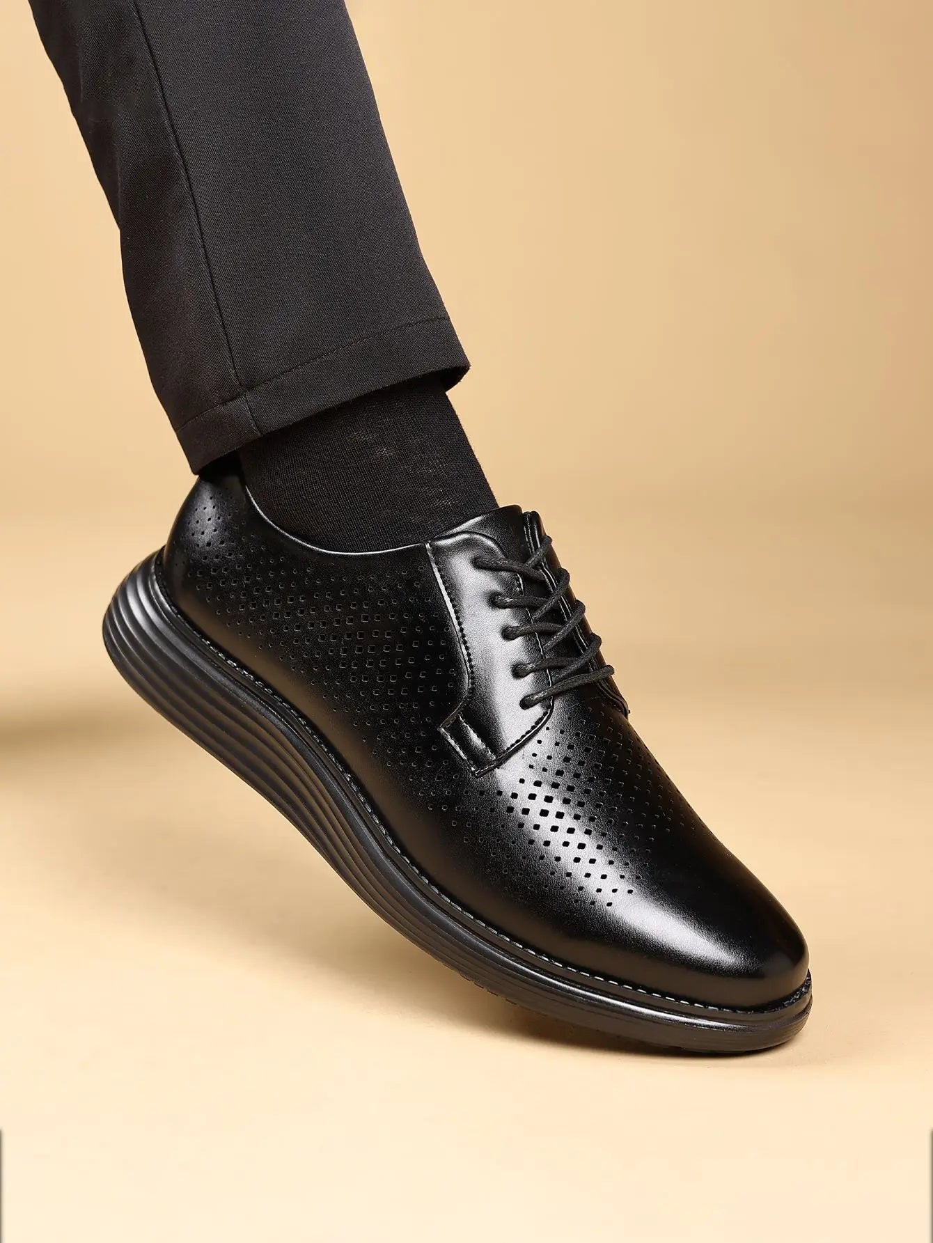 Men's Business Casual Leather Shoes Breathable Hollow Design Spring Summer Formal Shoes Comfortable Spring Summer Leather Footwe