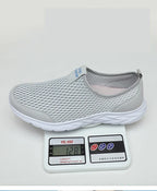 2026 New Shoes Men Loafers Light Walking Breathable Summer Comfortable Casual Shoes Men Sneakers Zapatillas Hombre Plus