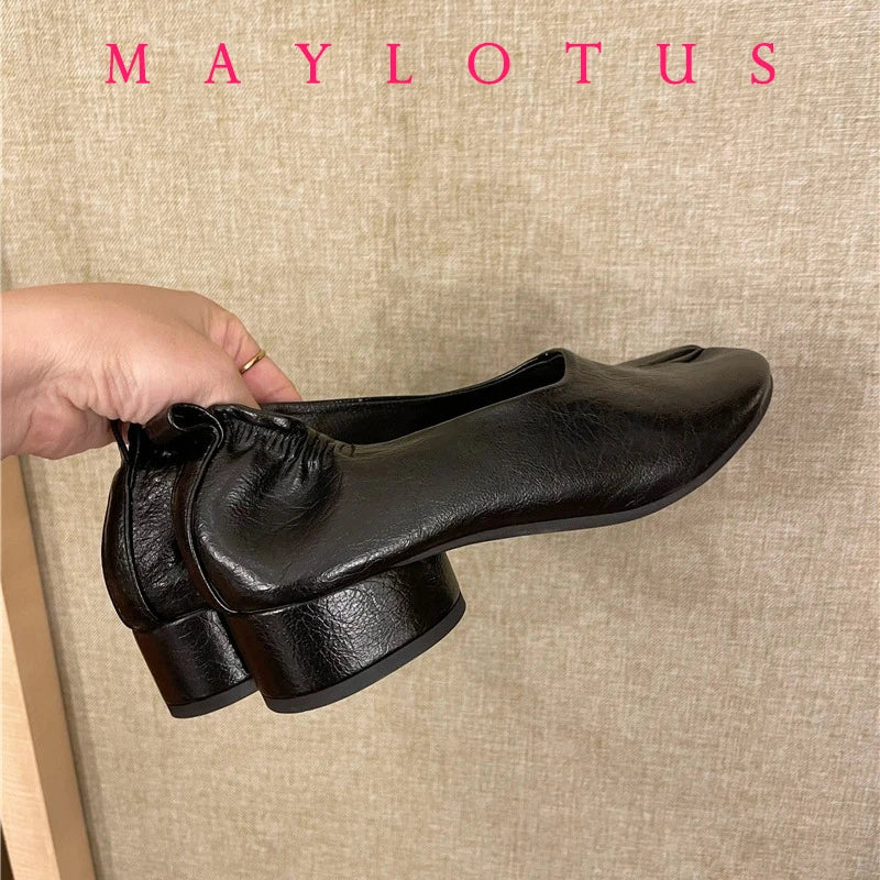 Tabi Shoes Women Slip on Casual Loafers Chunky Heel Shoe Soft Moccasins New Fashion Split Toe Shoes Zapatos De Mujer