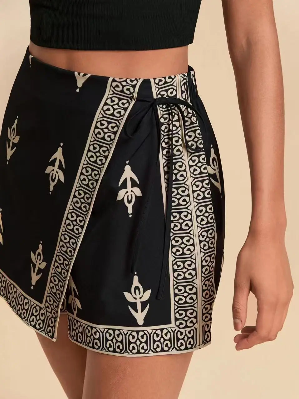 Women's Fashion Minimalist Shorts Tropical Vacation Elegant Casual Printed High Waist Shorts Spring Summer Beach Daily Pants