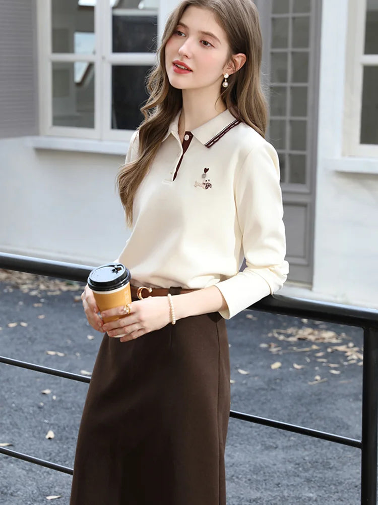 I BELIEVE YOU Polo Neck Long Sleeved T-shirt for Women Autumn 2025 Apricot Casual Tees Contrast Color Embroidery Top 2253016181